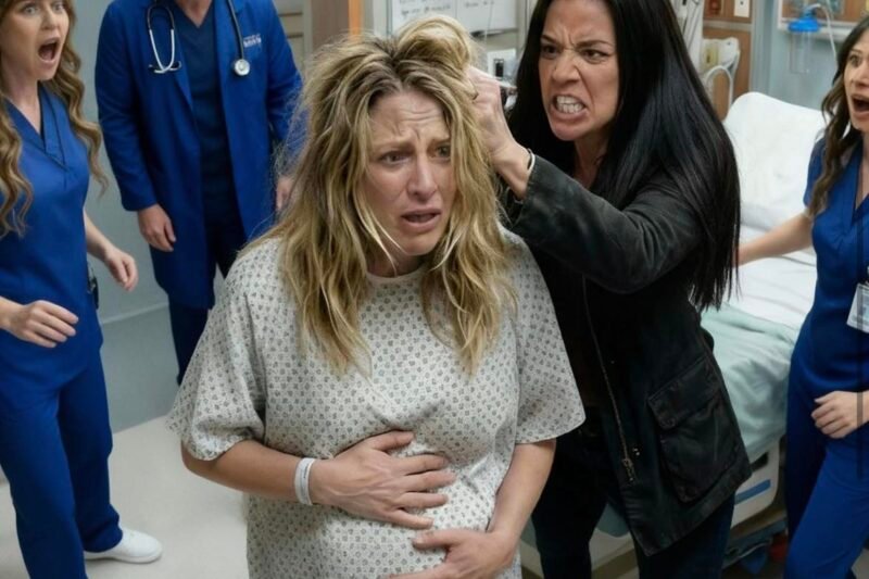 Während ich im Krankenhausbett lag, eine Hand auf meinem schwangeren Bauch, stürmte sie herein und zischte: „Glaubst du, das Tragen seines Kindes macht dich unberührbar?“ Bevor ich schreien konnte, packte sie mich an den Haaren und stieß mich runter.